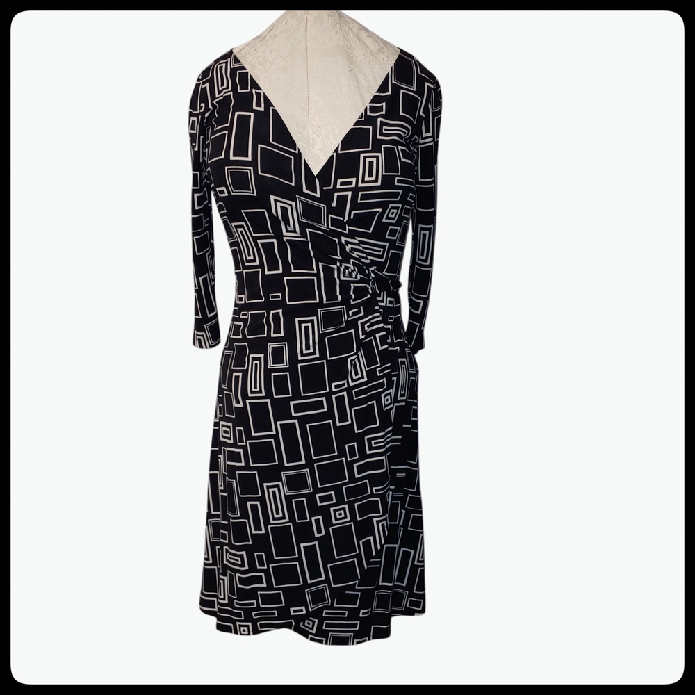 London Times Black and White Geometric Wrap Dress
